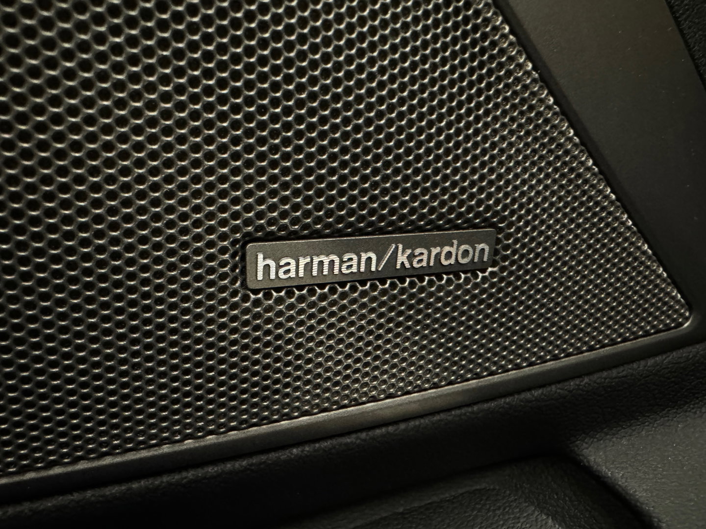 BMW 3 Serie Touring 330i High Executive Pano|HuD|H/K|Memory