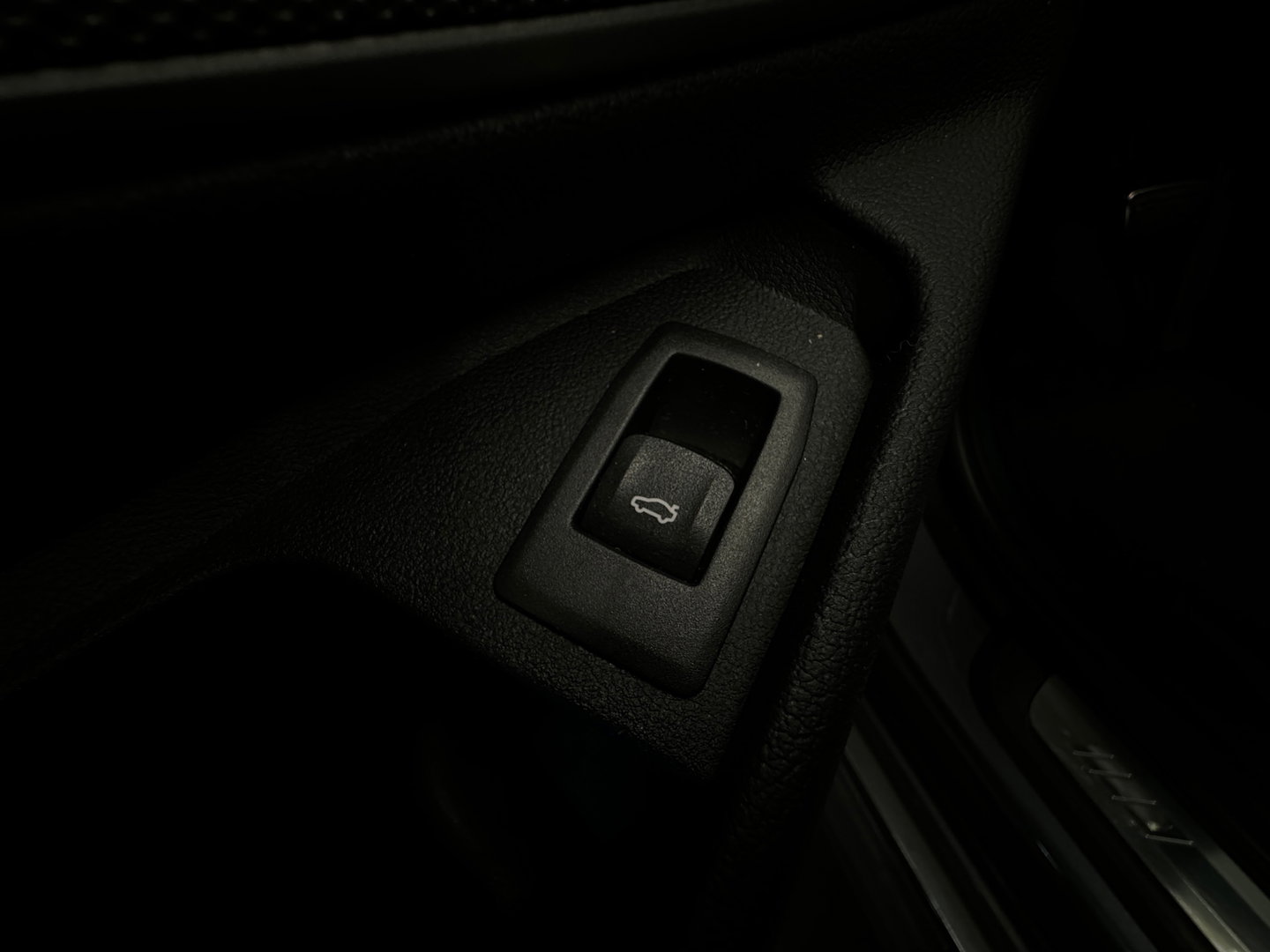 BMW 3 Serie Touring 330i High Executive Pano|HuD|H/K|Memory