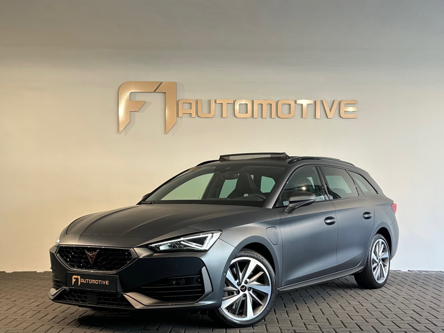 CUPRA Leon Sportstourer 1.4 e-Hybrid VZ Performance Pano|Key