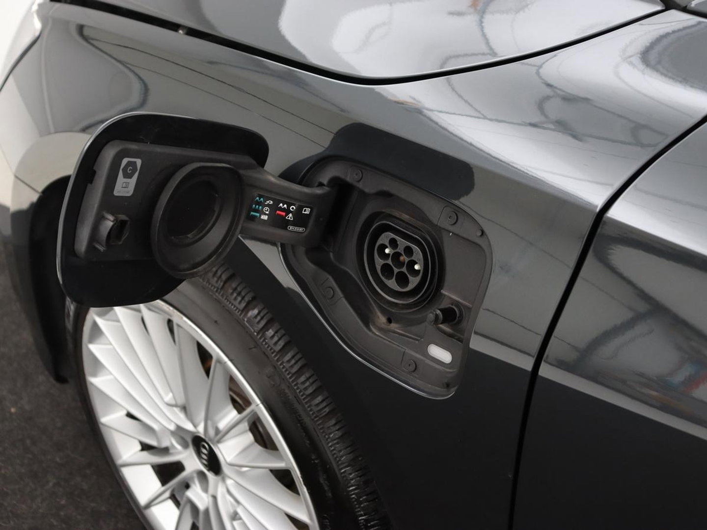 Audi A3 40 TFSIe Advanced edition | Sportstoelen | Carplay | Virtual Cockpit | Navigatie | Full LED | Parkeerhulp | Climate control | Cruise control | PHEV | Plug In