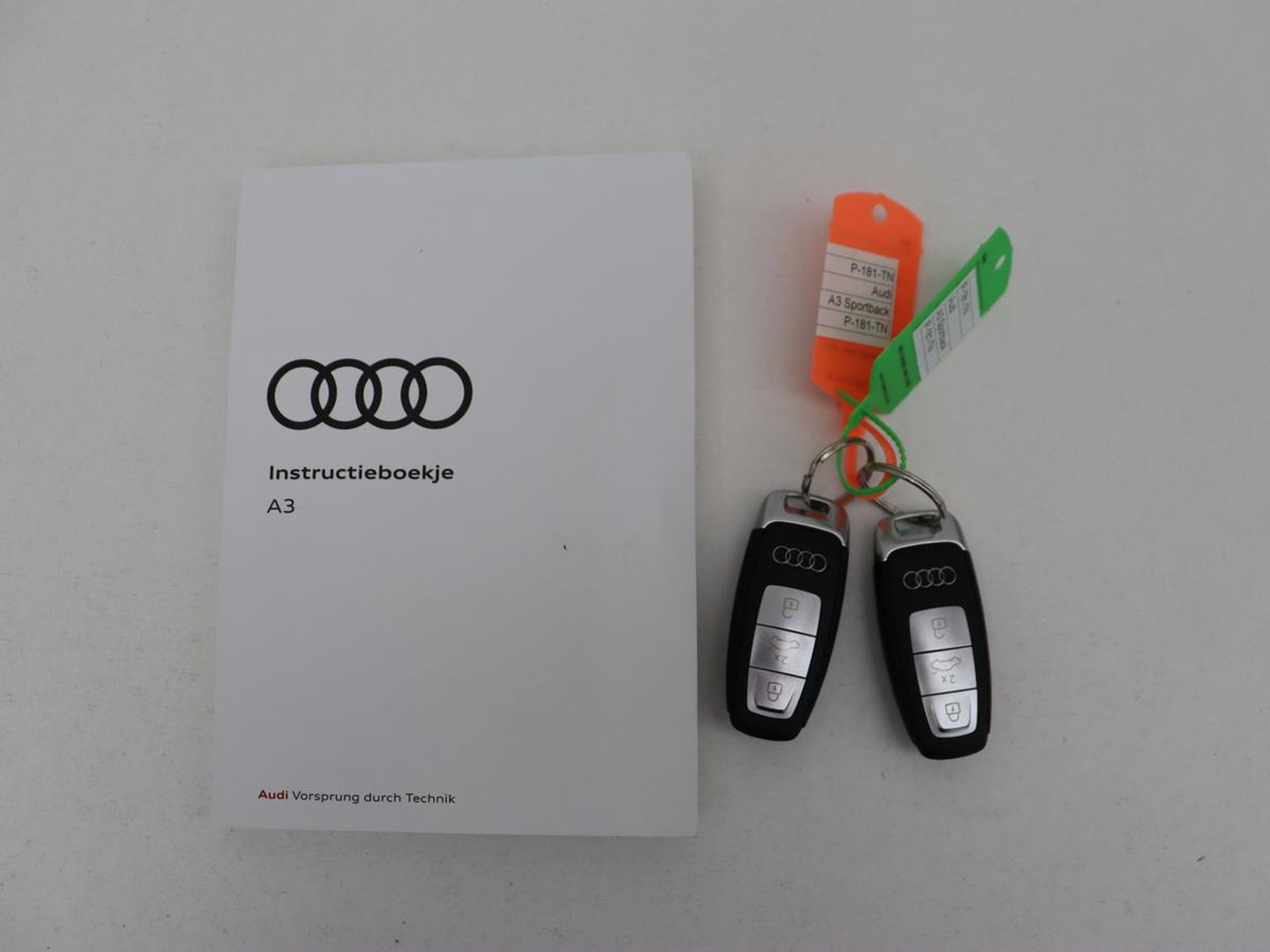 Audi A3 40 TFSIe Advanced edition | Sportstoelen | Carplay | Virtual Cockpit | Navigatie | Full LED | Parkeerhulp | Climate control | Cruise control | PHEV | Plug In