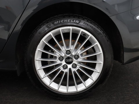 Audi A3 40 TFSIe Advanced edition | Sportstoelen | Carplay | Virtual Cockpit | Navigatie | Full LED | Parkeerhulp | Climate control | Cruise control | PHEV | Plug In