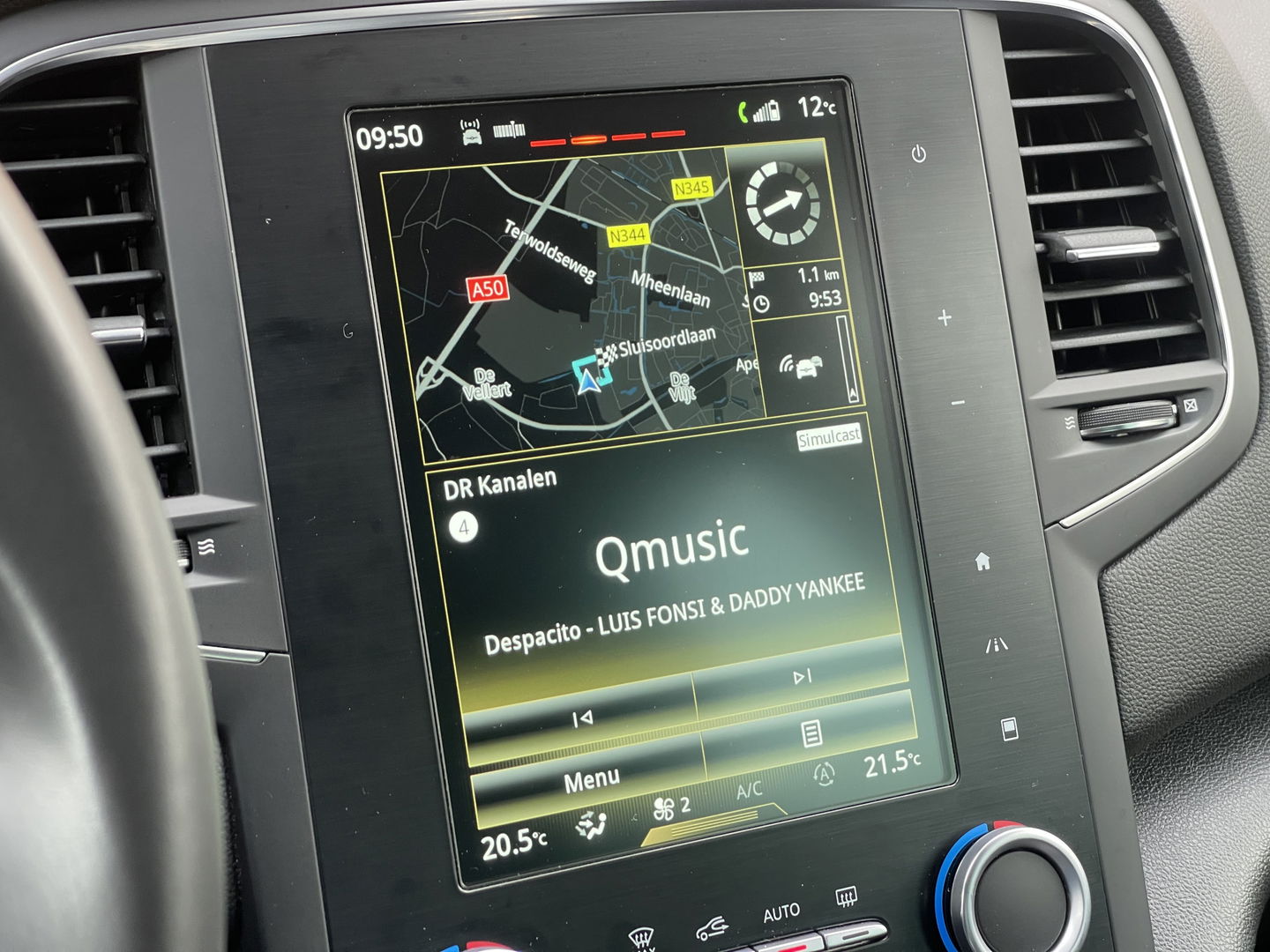 Renault Mégane 1.2 TCe Bose | Sfeerverlichting | Lane Assist | Dodehoeksensor | Head-Up Display | Trekhaak | Camera | Automatisch Inparkeren | Navigatie | Massage Stoel | DAB |