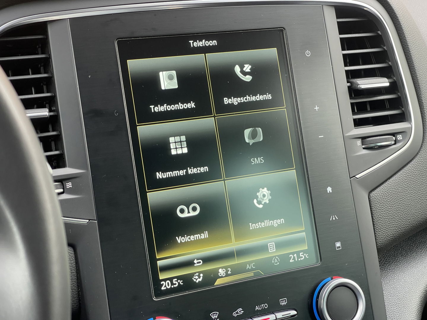 Renault Mégane 1.2 TCe Bose | Sfeerverlichting | Lane Assist | Dodehoeksensor | Head-Up Display | Trekhaak | Camera | Automatisch Inparkeren | Navigatie | Massage Stoel | DAB |