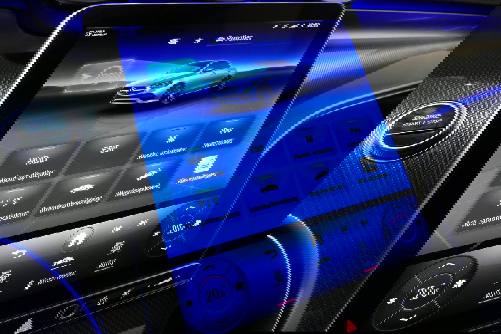 Mercedes-Benz C-Klasse 300 e AMG Line / C63s AMG Diffuser / Panamericana Grille / Panoramadak / Elektr. verstelbare voorstoelen + memory / Digital Light (Laser) / Stoelverwarming / Ambienteverlichting Plus / Apple Carplay - Android Auto / Rondomzichtcamera / HUD / 20'' LMV / Ac