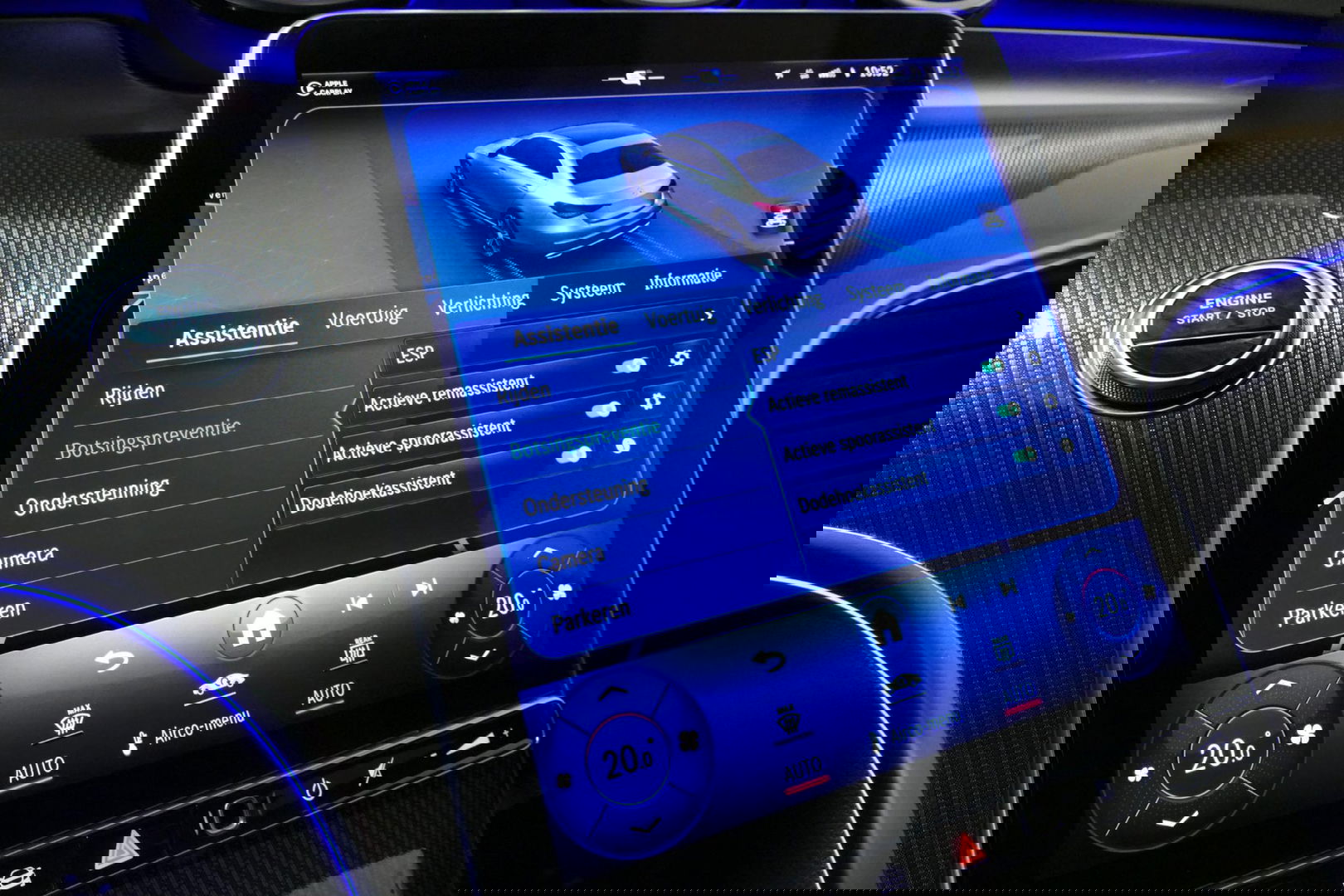 Mercedes-Benz C-Klasse 300 e AMG Line / C63s AMG Diffuser / Panamericana Grille / Panoramadak / Elektr. verstelbare voorstoelen + memory / Digital Light (Laser) / Stoelverwarming / Ambienteverlichting Plus / Apple Carplay - Android Auto / Rondomzichtcamera / HUD / 20'' LMV / Ac