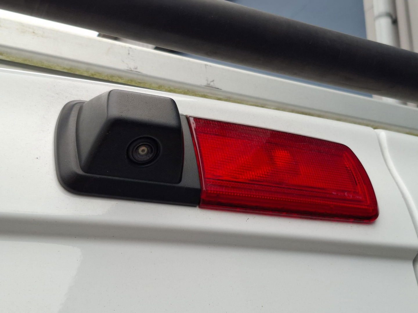 Renault Trafic 2.0 dCi 145 T27 L1H1 Comfort AUTOMAAT / IMPERIAL / NAVI / KASTEN INRICHTING / TREKHAAK