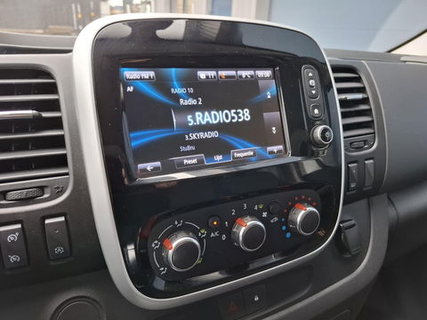 Renault Trafic 2.0 dCi 145 T27 L1H1 Comfort AUTOMAAT / IMPERIAL / NAVI / KASTEN INRICHTING / TREKHAAK