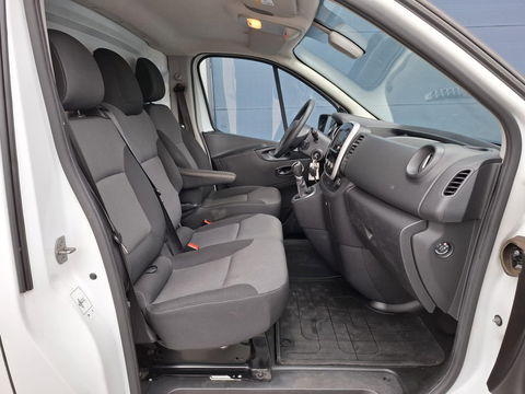 Renault Trafic 2.0 dCi 145 T27 L1H1 Comfort AUTOMAAT / IMPERIAL / NAVI / KASTEN INRICHTING / TREKHAAK