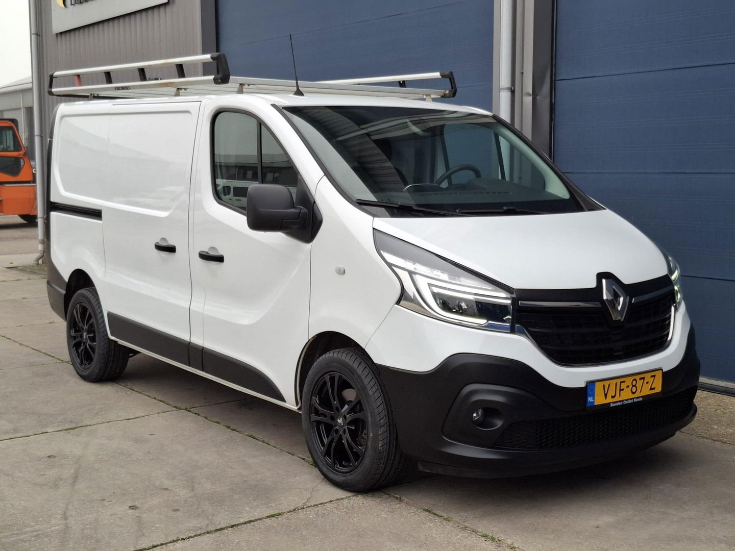 Renault Trafic 2.0 dCi 145 T27 L1H1 Comfort AUTOMAAT / IMPERIAL / NAVI / KASTEN INRICHTING / TREKHAAK