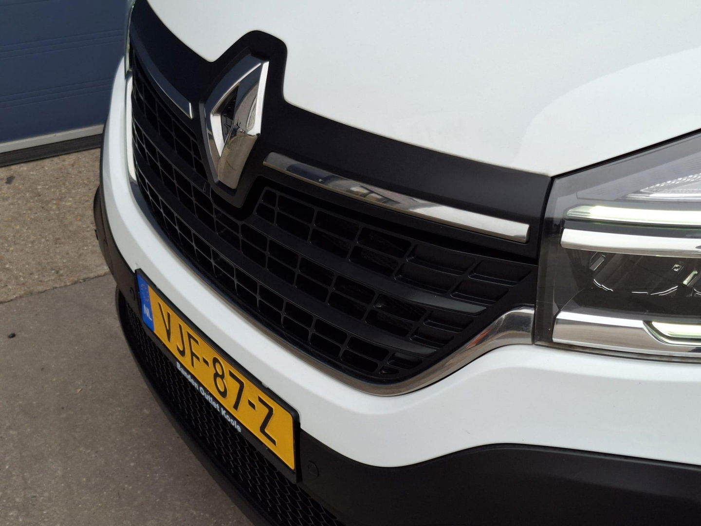 Renault Trafic 2.0 dCi 145 T27 L1H1 Comfort AUTOMAAT / IMPERIAL / NAVI / KASTEN INRICHTING / TREKHAAK