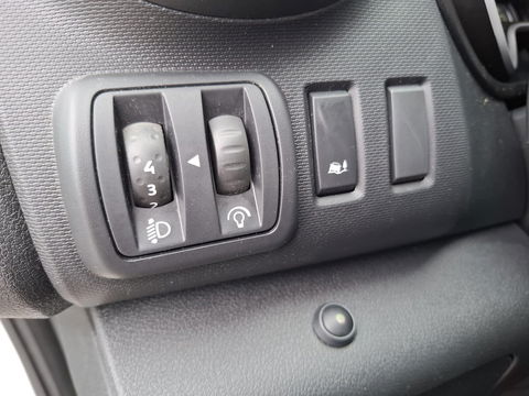 Renault Trafic 2.0 dCi 145 T27 L1H1 Comfort AUTOMAAT / IMPERIAL / NAVI / KASTEN INRICHTING / TREKHAAK