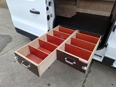 Renault Trafic 2.0 dCi 145 T27 L1H1 Comfort AUTOMAAT / IMPERIAL / NAVI / KASTEN INRICHTING / TREKHAAK