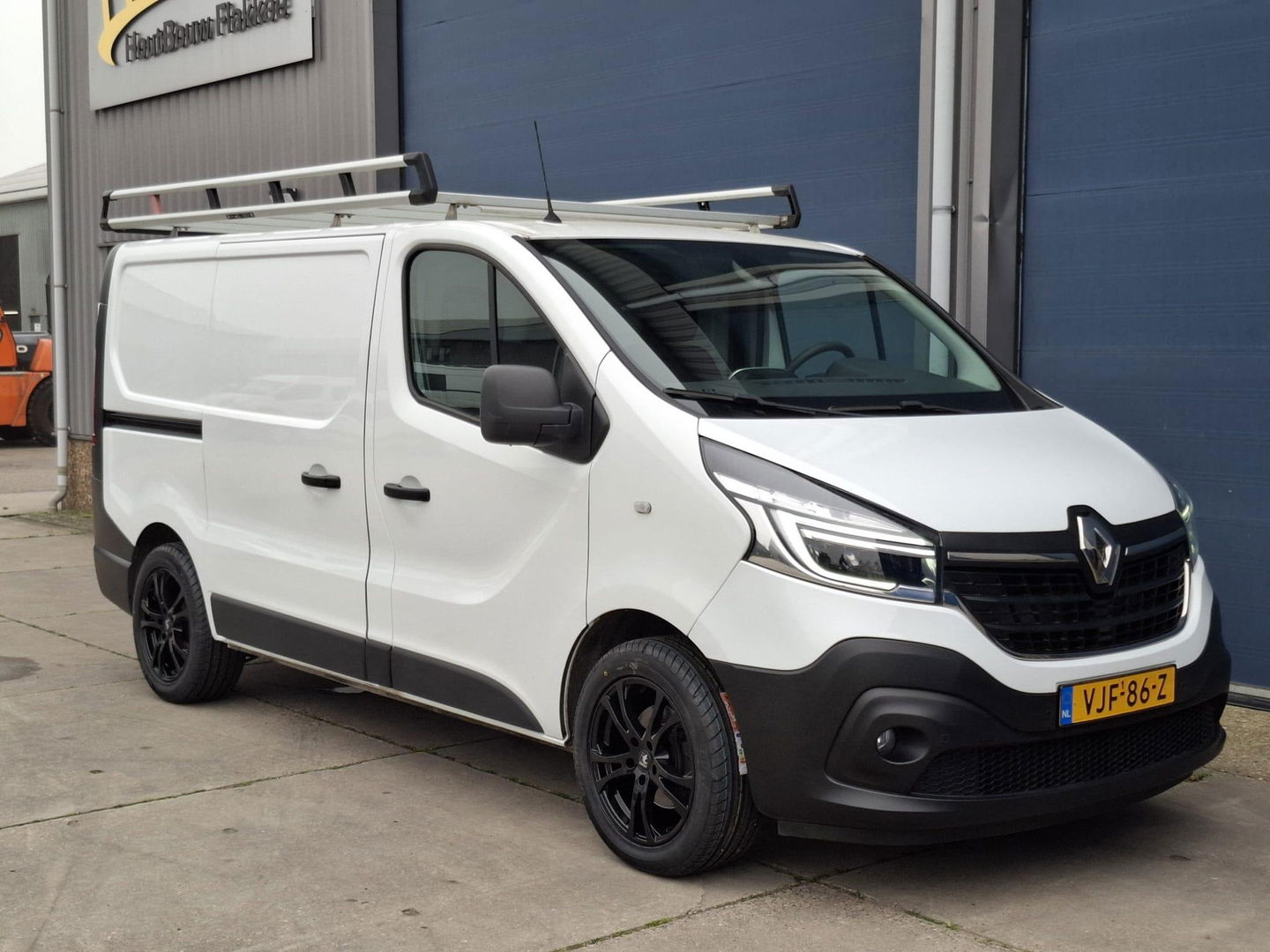Renault Trafic 2.0 dCi 145 T27 L1H1 Comfort AUTOMAAT / IMPERIAL / NAVI / KASTEN INRICHTING / TREKHAAK