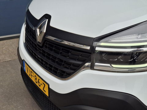 Renault Trafic 2.0 dCi 145 T27 L1H1 Comfort AUTOMAAT / IMPERIAL / NAVI / KASTEN INRICHTING / TREKHAAK
