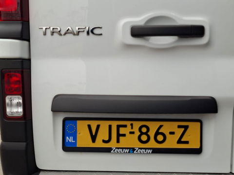 Renault Trafic 2.0 dCi 145 T27 L1H1 Comfort AUTOMAAT / IMPERIAL / NAVI / KASTEN INRICHTING / TREKHAAK