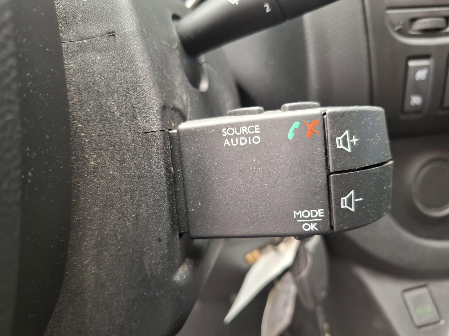 Renault Trafic 2.0 dCi 145 T27 L1H1 Comfort AUTOMAAT / IMPERIAL / NAVI / KASTEN INRICHTING / TREKHAAK