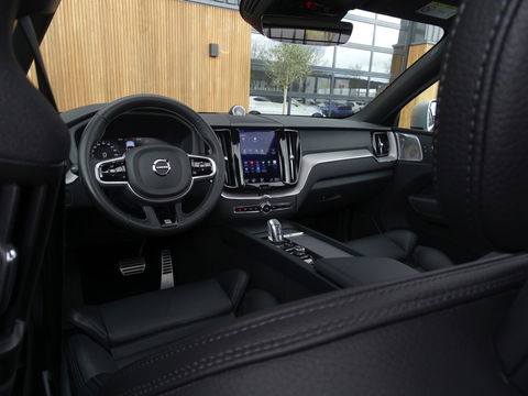 Volvo XC60 T8 407PK TE AWD Inscription / R-Design / Bowers & Wilkins / 360°