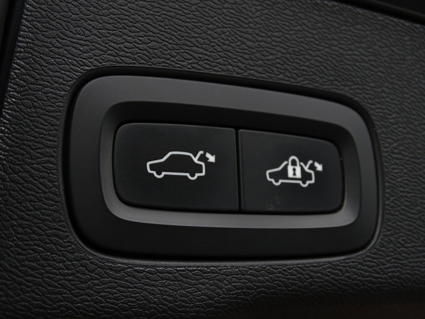 Volvo XC60 T8 407PK TE AWD Inscription / R-Design / Bowers & Wilkins / 360°