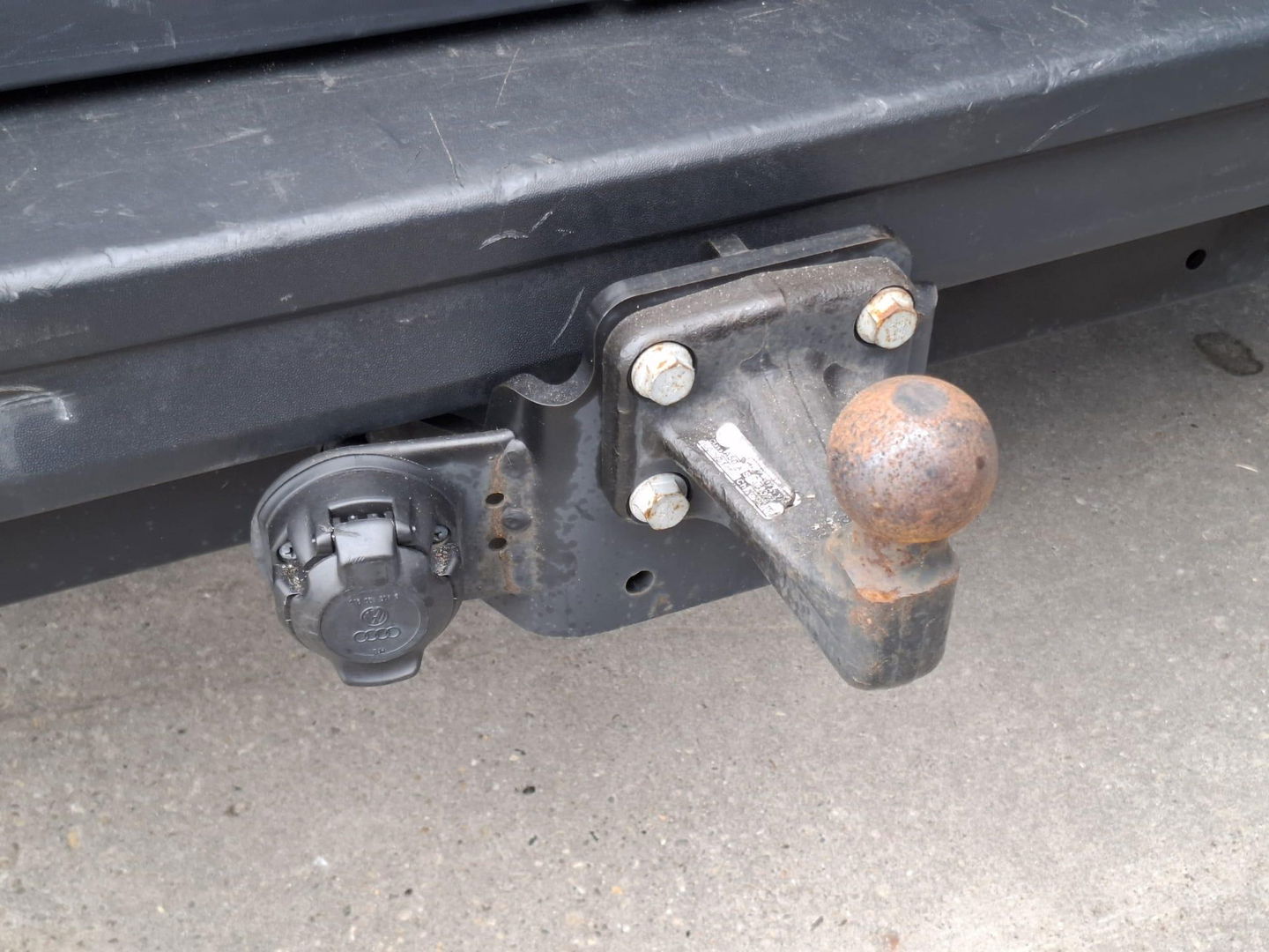 Volkswagen Crafter 35 2.0 TDI L3H3 Comfortline AIRCO / CRUISE CONTROLE / TREKHAAK / 3 ZITS / NAVI / CARPLAY