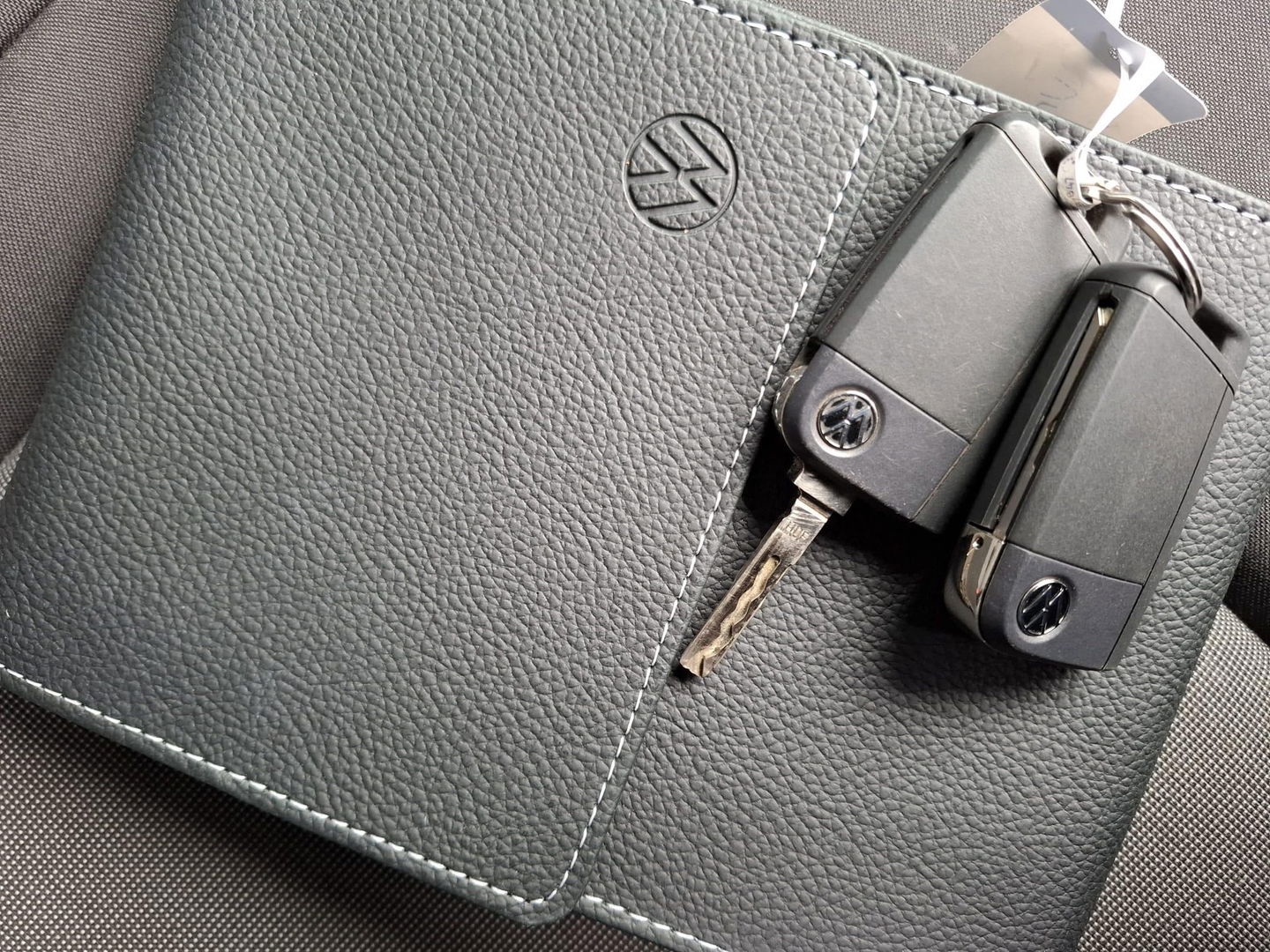 Volkswagen Crafter 35 2.0 TDI L3H3 Comfortline AIRCO / CRUISE CONTROLE / TREKHAAK / 3 ZITS / NAVI / CARPLAY