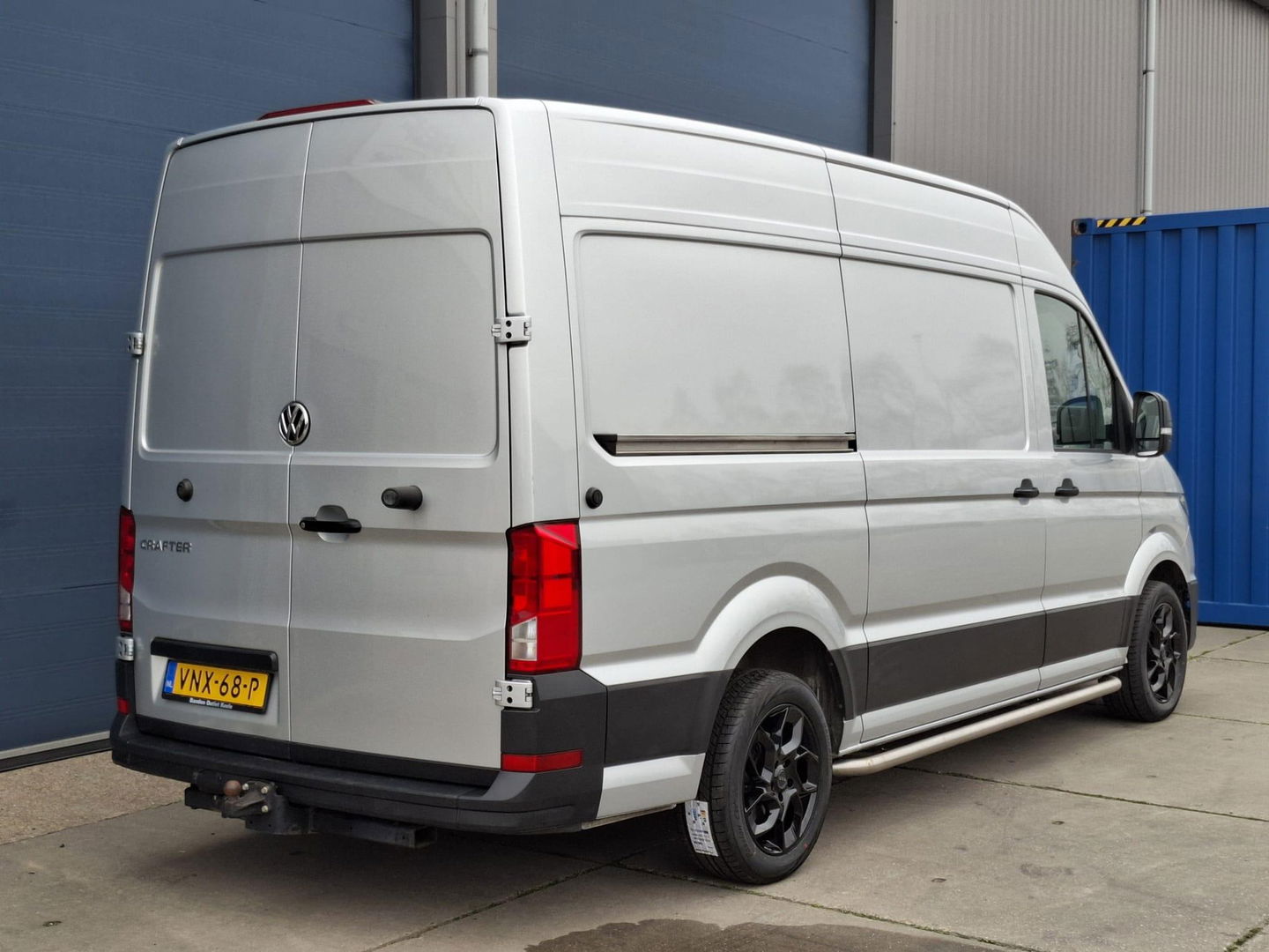 Volkswagen Crafter 35 2.0 TDI L3H3 Comfortline AIRCO / CRUISE CONTROLE / TREKHAAK / 3 ZITS / NAVI / CARPLAY