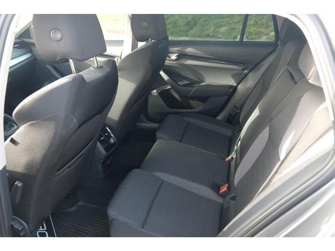 Škoda Octavia Combi 1.5 TSI Edition | TREKHAAK | 17" GEMINI VELGEN | APPLE CAR PLAY | 'SUNSET'