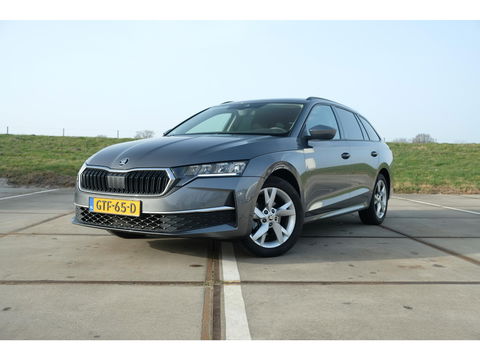 Škoda Octavia Combi 1.5 TSI Edition | TREKHAAK | 17" GEMINI VELGEN | APPLE CAR PLAY | 'SUNSET'
