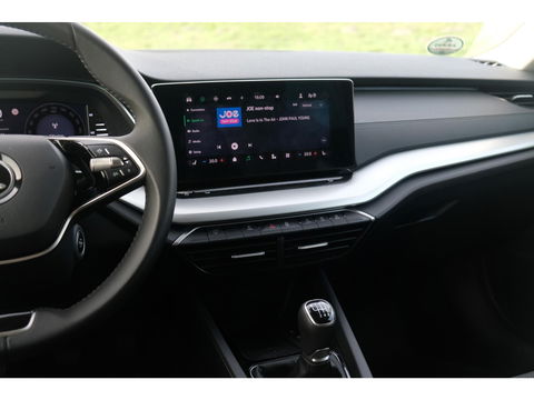 Škoda Octavia Combi 1.5 TSI Edition | TREKHAAK | 17" GEMINI VELGEN | APPLE CAR PLAY | 'SUNSET'