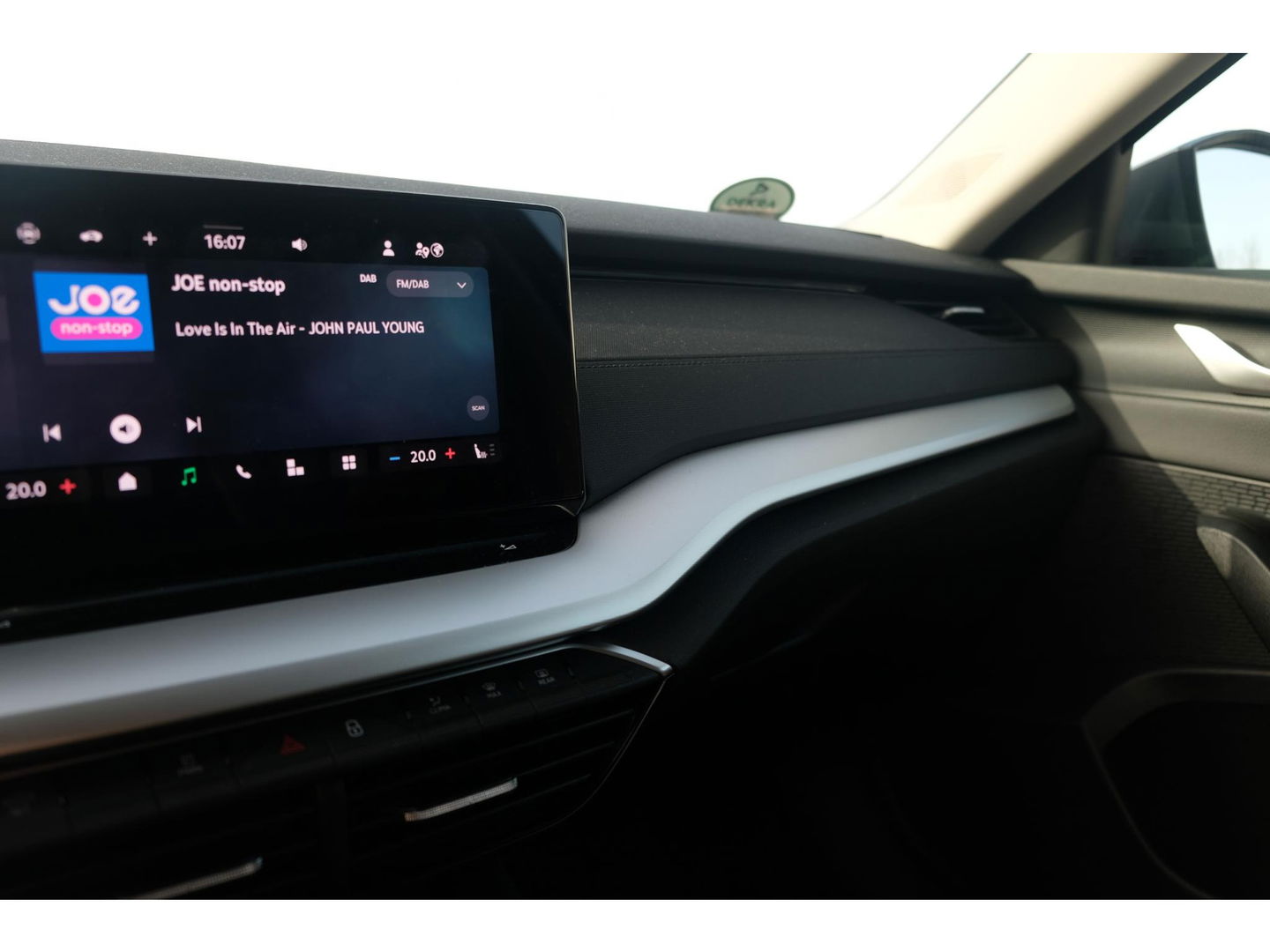 Škoda Octavia Combi 1.5 TSI Edition | TREKHAAK | 17" GEMINI VELGEN | APPLE CAR PLAY | 'SUNSET'