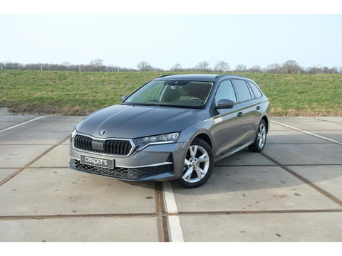 Škoda Octavia Combi 1.5 TSI Edition | TREKHAAK | 17" GEMINI VELGEN | APPLE CAR PLAY | 'SUNSET'