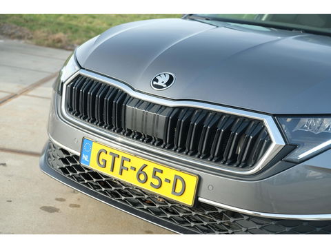 Škoda Octavia Combi 1.5 TSI Edition | TREKHAAK | 17" GEMINI VELGEN | APPLE CAR PLAY | 'SUNSET'