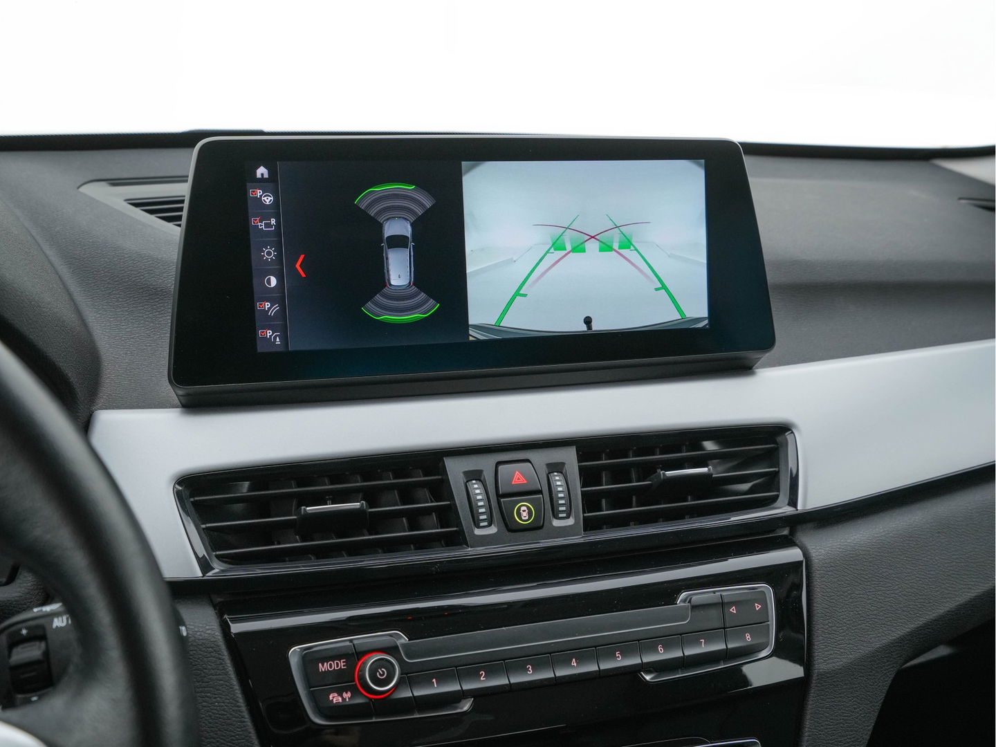 BMW X1 xDrive25e eDrive Edition ( Plug-In ) (INCL-BTW) *LEATHER | FULL-LED | HARMAN/KARDON | CAMERA | HEATED-COMFORTSEATS | NAVI-FULLMAP | ECC | KEYLESS |  PDC | CRUISE | DAB | TOWBAR | HEAD-UP | 17''ALU*