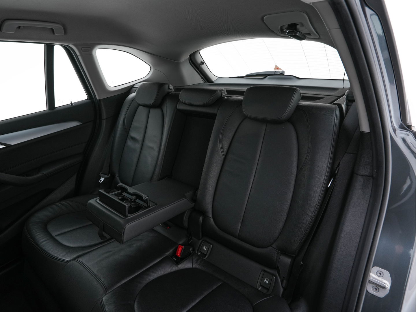 BMW X1 xDrive25e eDrive Edition ( Plug-In ) (INCL-BTW) *LEATHER | FULL-LED | HARMAN/KARDON | CAMERA | HEATED-COMFORTSEATS | NAVI-FULLMAP | ECC | KEYLESS |  PDC | CRUISE | DAB | TOWBAR | HEAD-UP | 17''ALU*