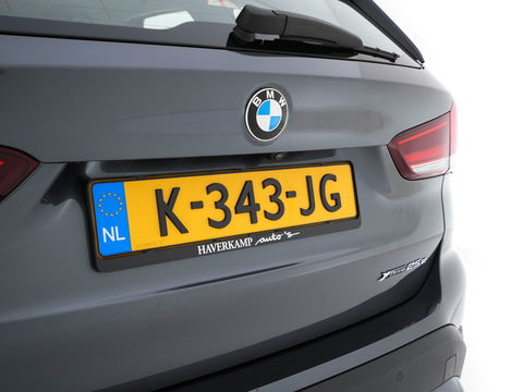 BMW X1 xDrive25e eDrive Edition ( Plug-In ) (INCL-BTW) *LEATHER | FULL-LED | HARMAN/KARDON | CAMERA | HEATED-COMFORTSEATS | NAVI-FULLMAP | ECC | KEYLESS |  PDC | CRUISE | DAB | TOWBAR | HEAD-UP | 17''ALU*