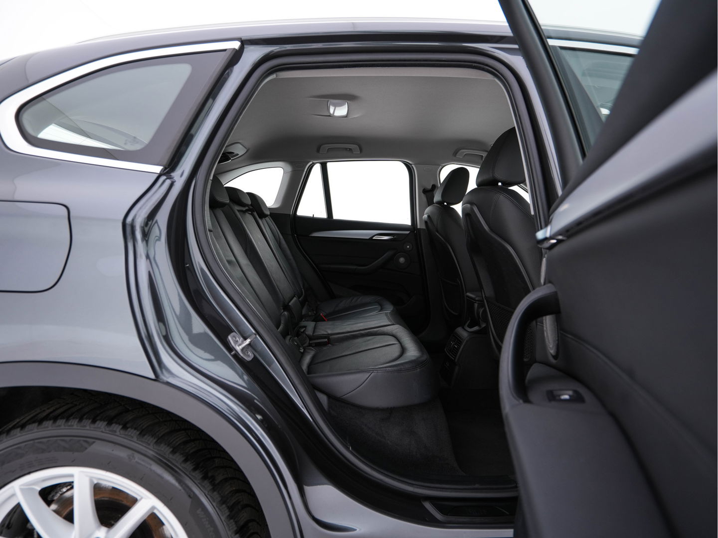 BMW X1 xDrive25e eDrive Edition ( Plug-In ) (INCL-BTW) *LEATHER | FULL-LED | HARMAN/KARDON | CAMERA | HEATED-COMFORTSEATS | NAVI-FULLMAP | ECC | KEYLESS |  PDC | CRUISE | DAB | TOWBAR | HEAD-UP | 17''ALU*