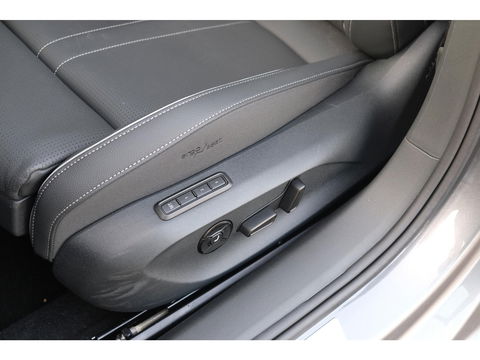 Škoda Superb Combi 1.5 TSI PHEV Sportline | PANO | TREKHAAK | 19" TORCULAR VELGEN | DCC | HEAD-UP DISPLAY