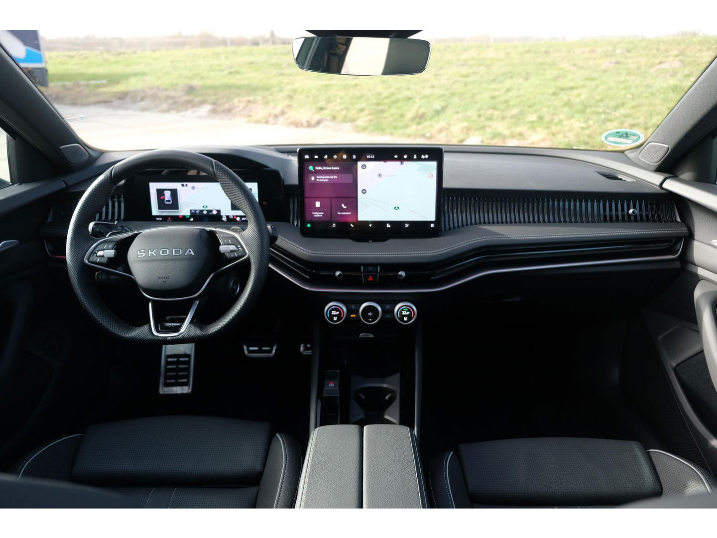 Škoda Superb Combi 1.5 TSI PHEV Sportline | PANO | TREKHAAK | 19" TORCULAR VELGEN | DCC | HEAD-UP DISPLAY