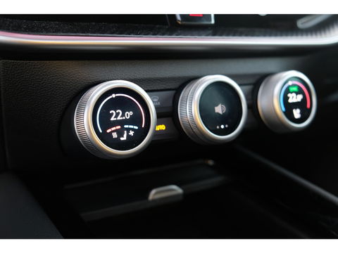 Škoda Superb Combi 1.5 TSI PHEV Sportline | PANO | TREKHAAK | 19" TORCULAR VELGEN | DCC | HEAD-UP DISPLAY