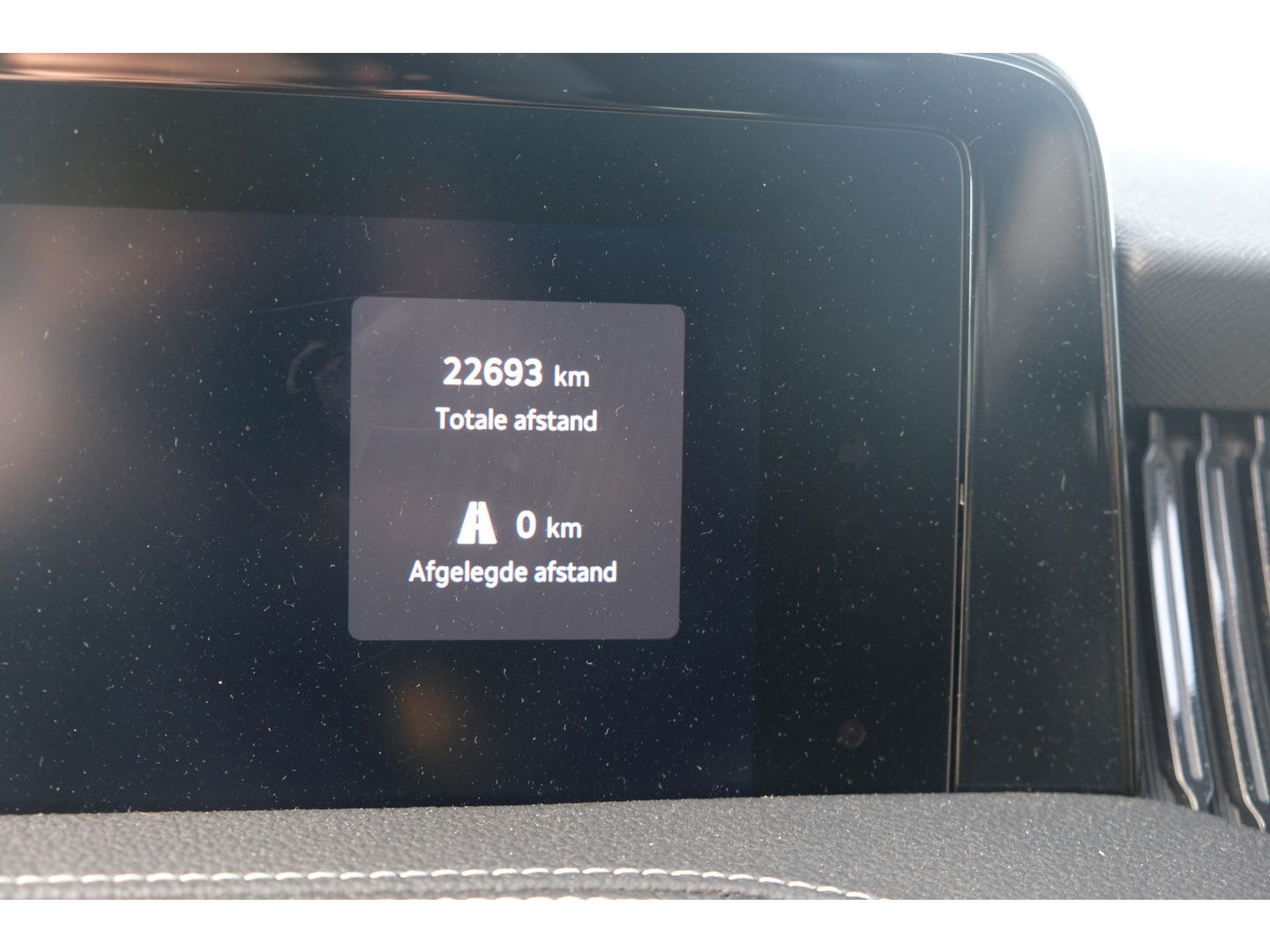 Škoda Superb Combi 1.5 TSI PHEV Sportline | PANO | TREKHAAK | 19" TORCULAR VELGEN | DCC | HEAD-UP DISPLAY