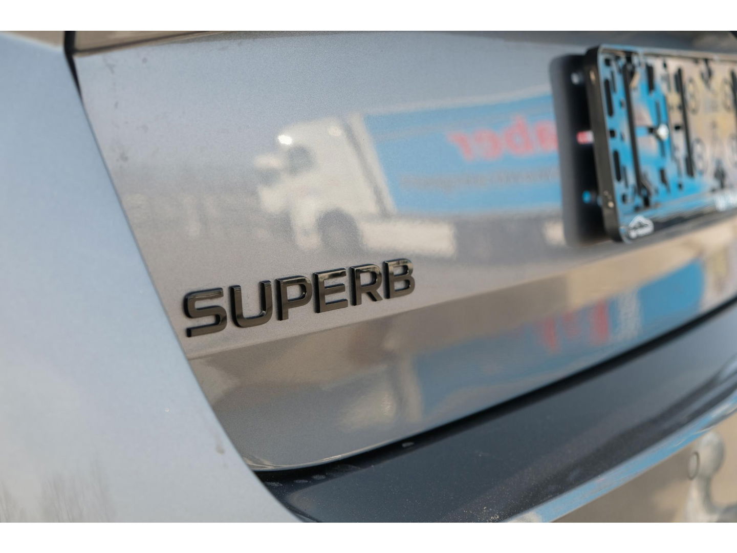 Škoda Superb Combi 1.5 TSI PHEV Sportline | PANO | TREKHAAK | 19" TORCULAR VELGEN | DCC | HEAD-UP DISPLAY