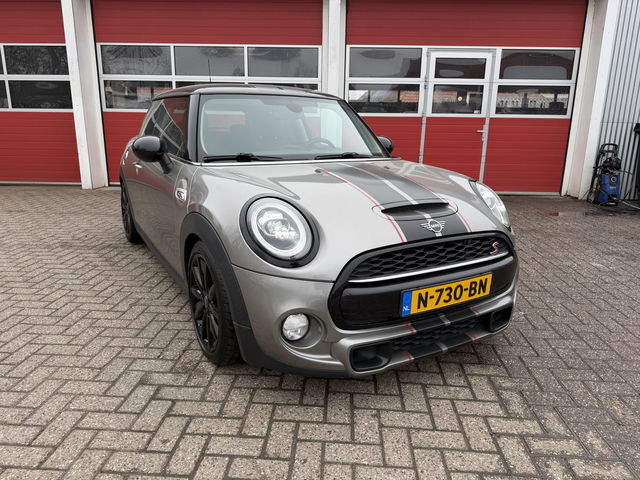 MINI Cooper S - Mini 2.0 192 PK | Chili | Navigatie | Climate Control | Super netjes ! |
