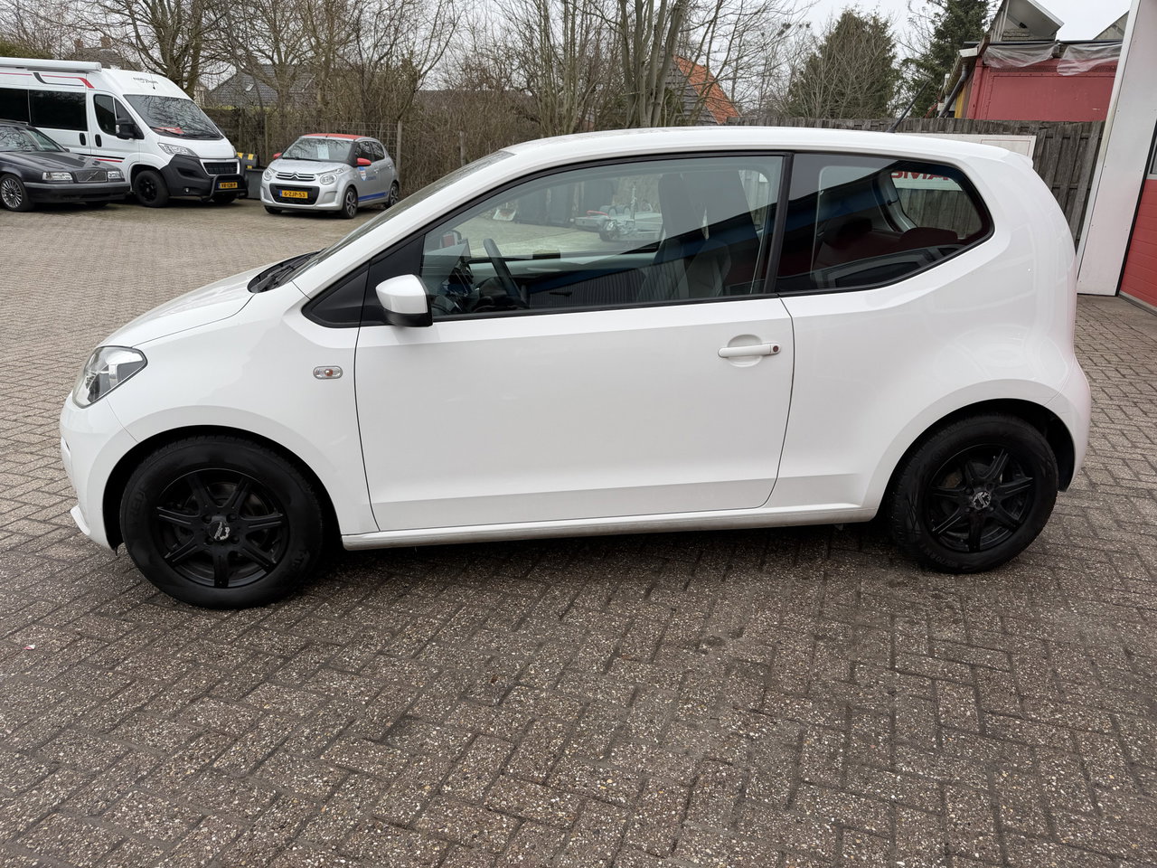 Volkswagen up!