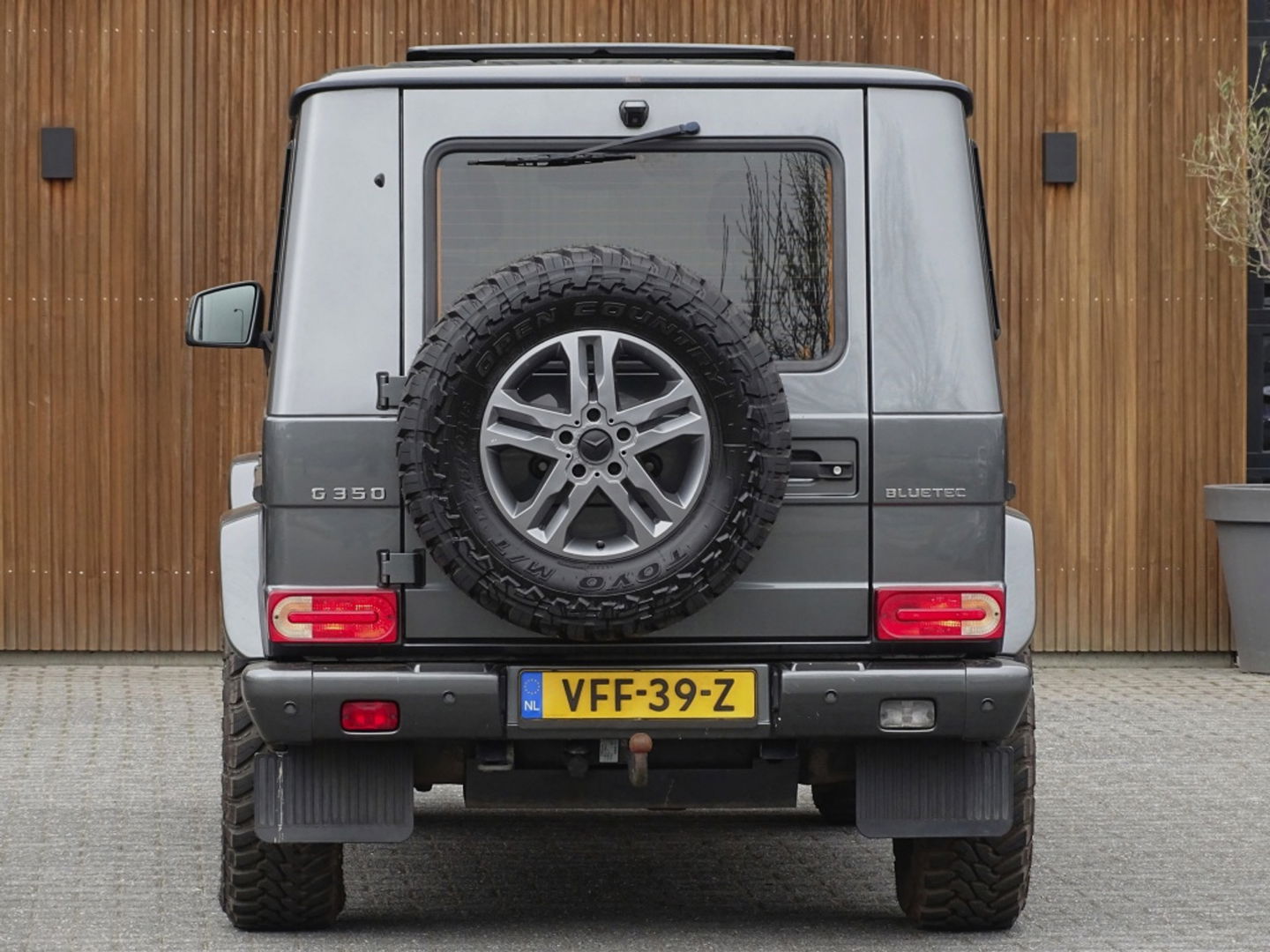 Mercedes-Benz G-Klasse G350 V6 / AMG / Designo / grijs kenteken / LED