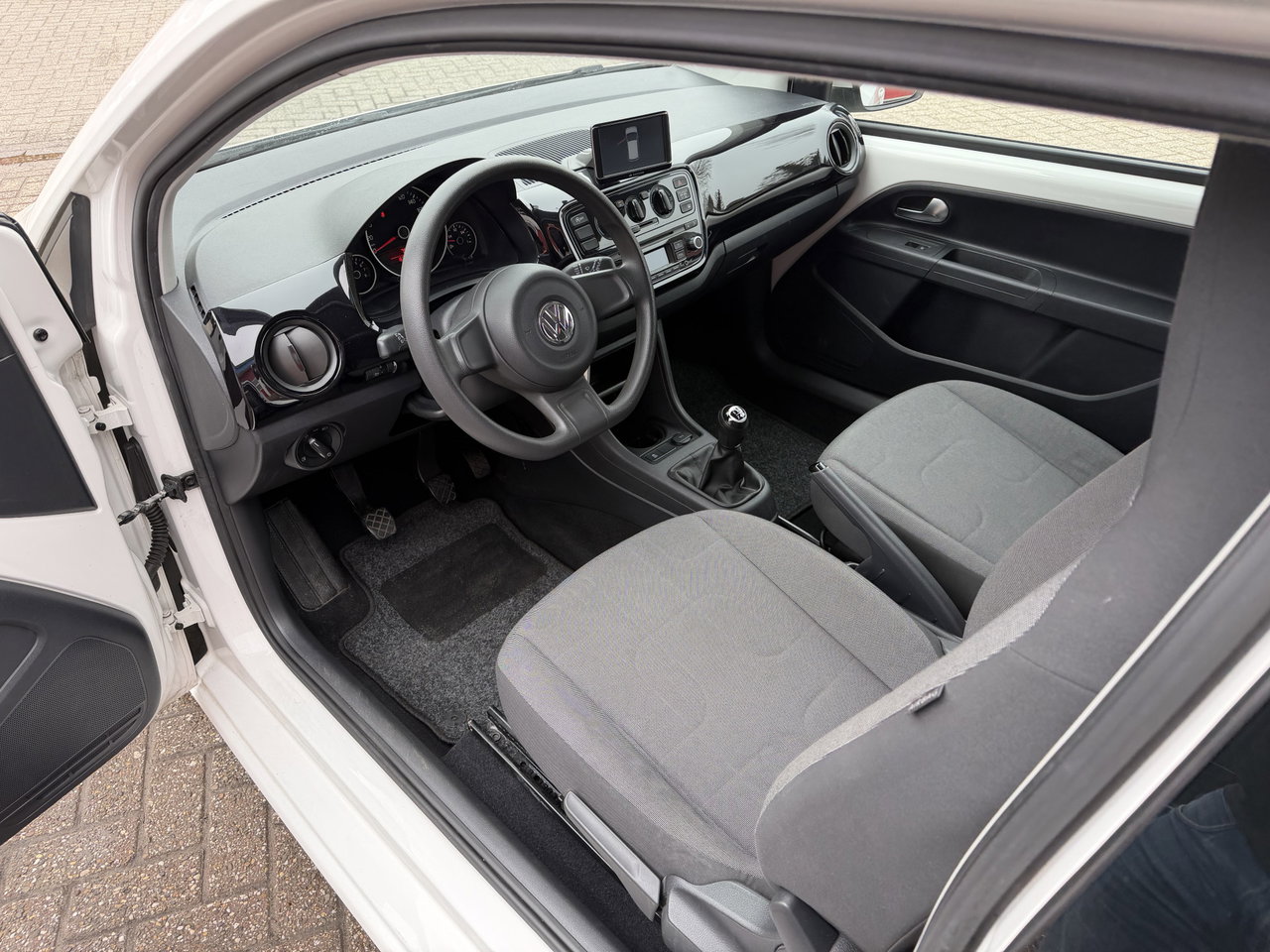 Volkswagen up!