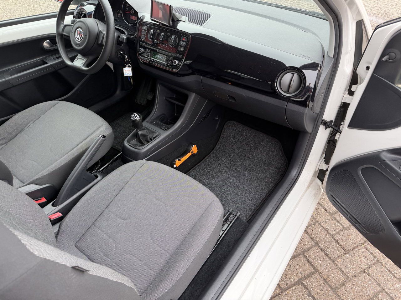 Volkswagen up!