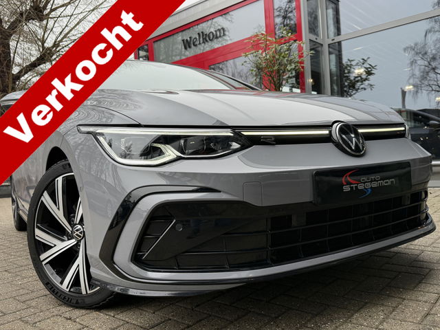 Volkswagen Golf - 1.5 eTSI AUT. *!* 2x R-LINE *!* PANODAK/ IQ LED/ RADAR/ 18 INCH/ CAMERA *!*