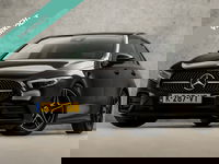 Mercedes-Benz A-Klasse - 220 AMG Sport 190Pk Automaat (SCHUIFDAK, GROOT NAVI, SFEERVERLICHTING, CAMERA, STOELVERWARMING, SPORTSTOELEN, GETINT GLAS, LEDER/ALCANTARRA, NIEUWSTAAT)