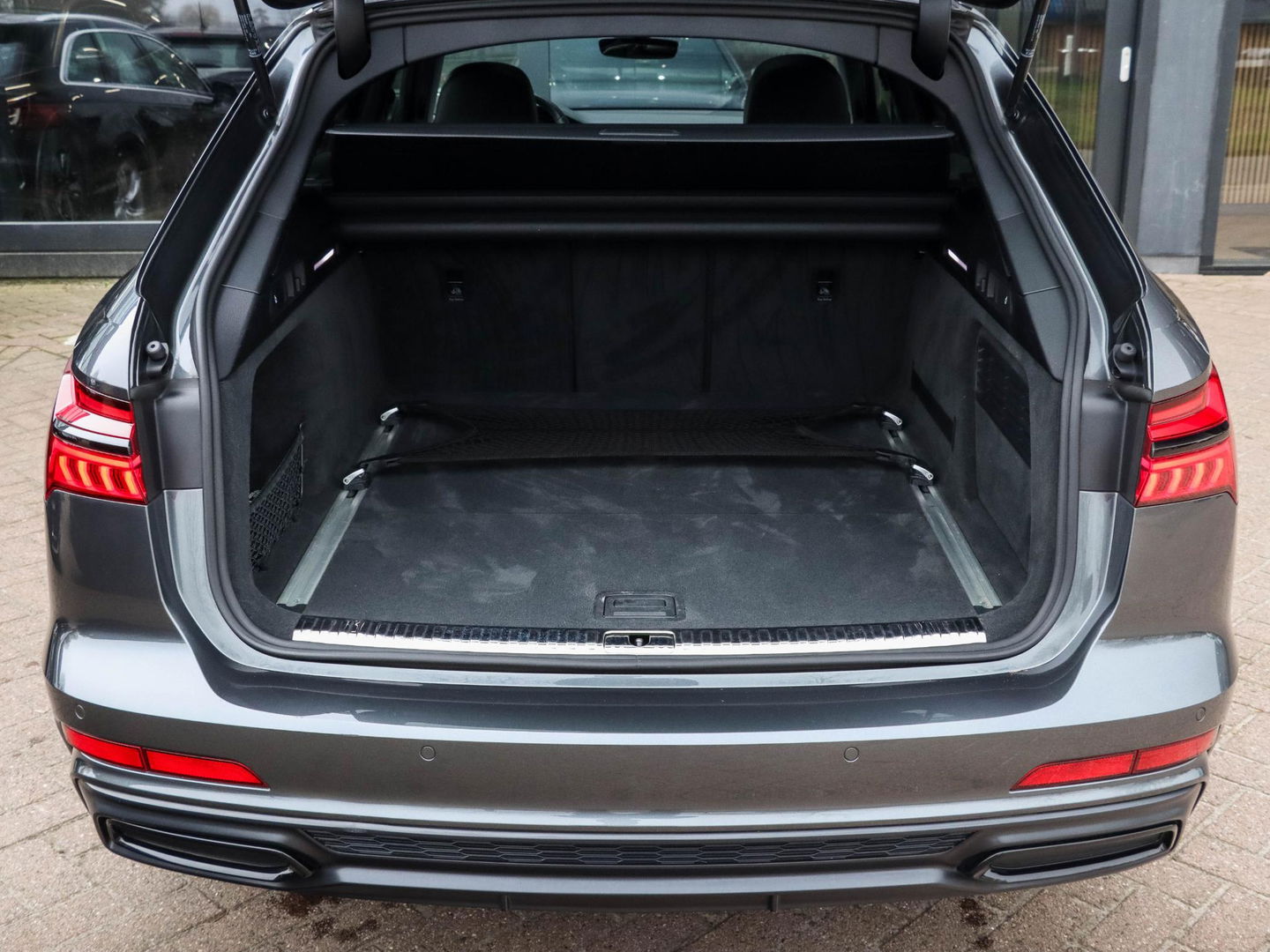 Audi A6 Avant 40 TFSI S edition 204pk Panoramadak LED Leder S Line