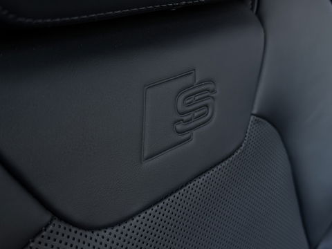 Audi A8 60 TFSIe 449PK Quattro / B&O / Laser / Massage